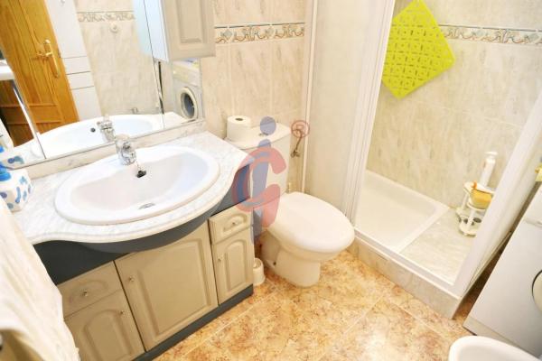 Piso en calle Hermanos Bazán, 8