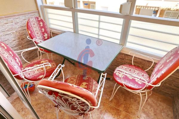 Piso en calle Hermanos Bazán, 8