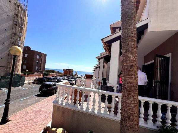 Chalet adosado en calle Dolores Quesada Lucas