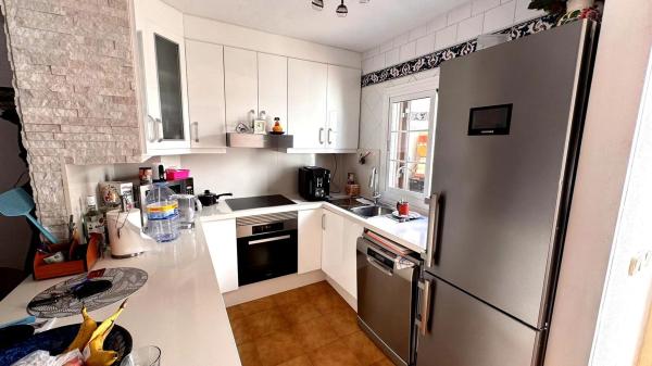 Chalet adosado en calle Dolores Quesada Lucas