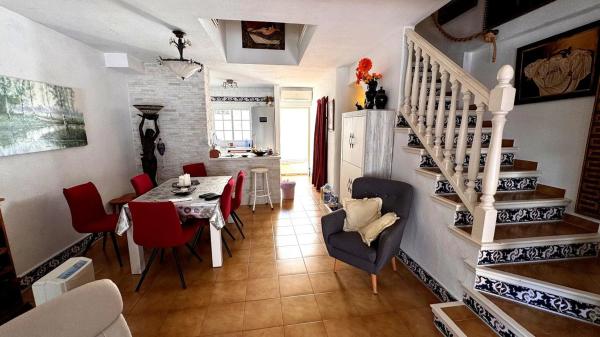 Chalet adosado en calle Dolores Quesada Lucas