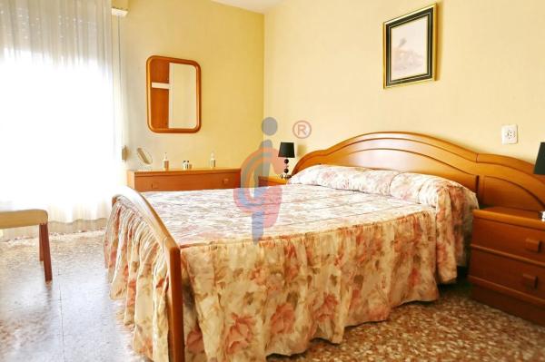 Piso en calle Miguel Hernández, 129