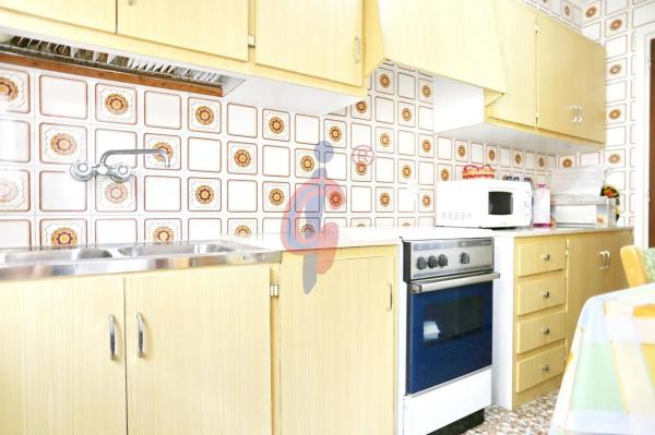 Piso en calle Miguel Hernández, 129