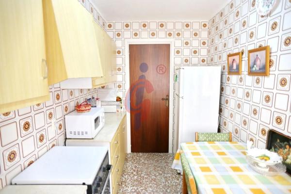 Piso en calle Miguel Hernández, 129