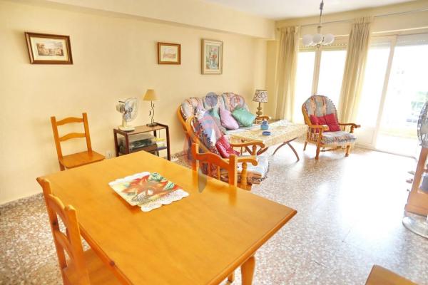 Piso en calle Miguel Hernández, 129