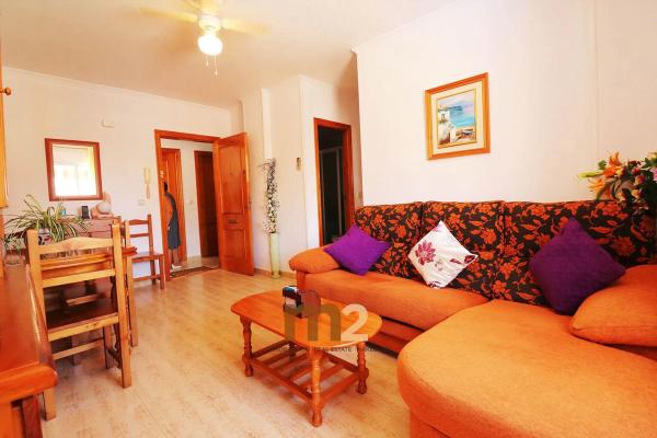 Piso en avenida del Mediterrani