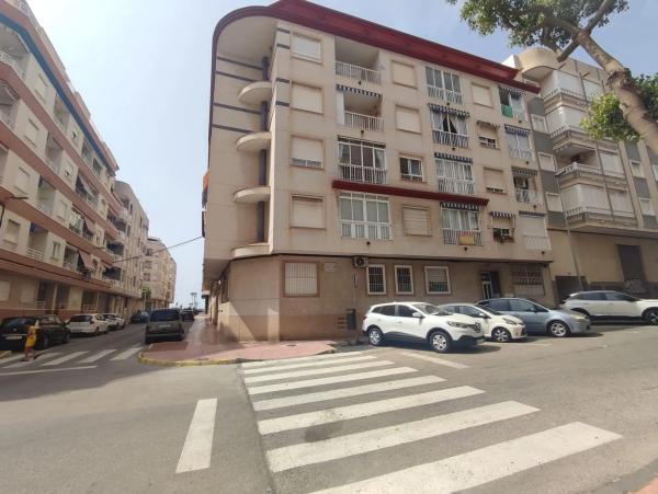 Piso en calle Hermanos Bazán