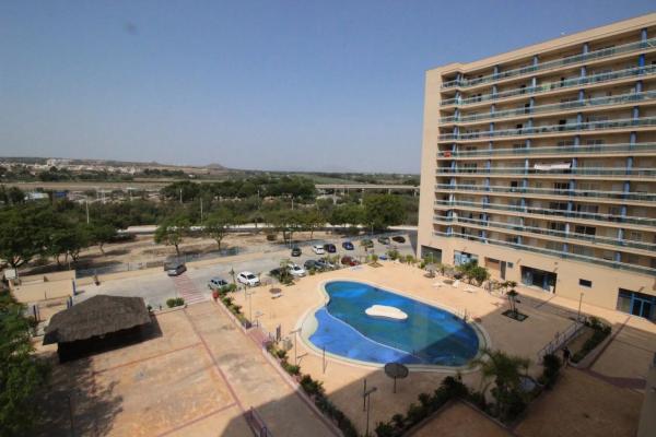 Piso en avenida del Puerto, 1