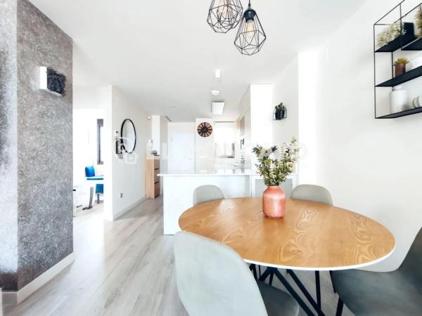 Piso en avenida del Puerto