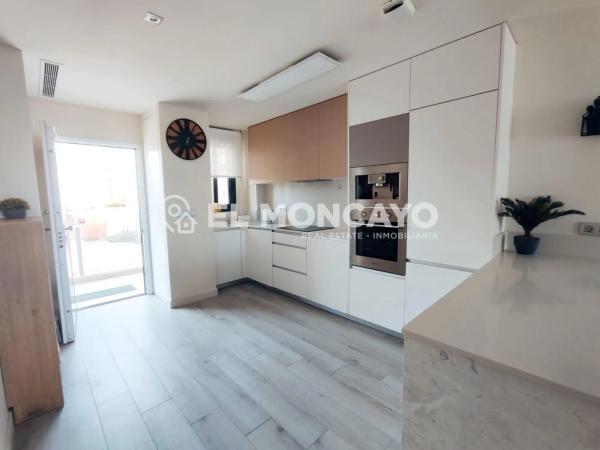 Piso en avenida del Puerto