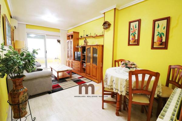 Piso en calle Giner de los Ríos