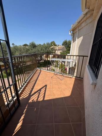 Chalet adosado en Urbanización Buenavista