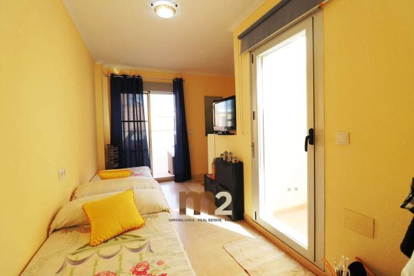Chalet adosado en corts valencians