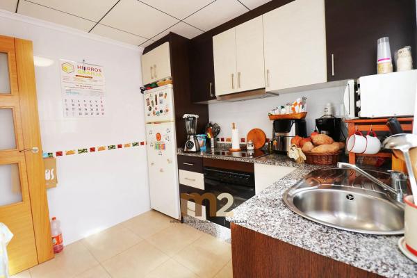 Chalet adosado en corts valencians