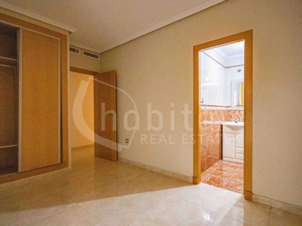 Piso en calle Diego Montesinos, 13 -7