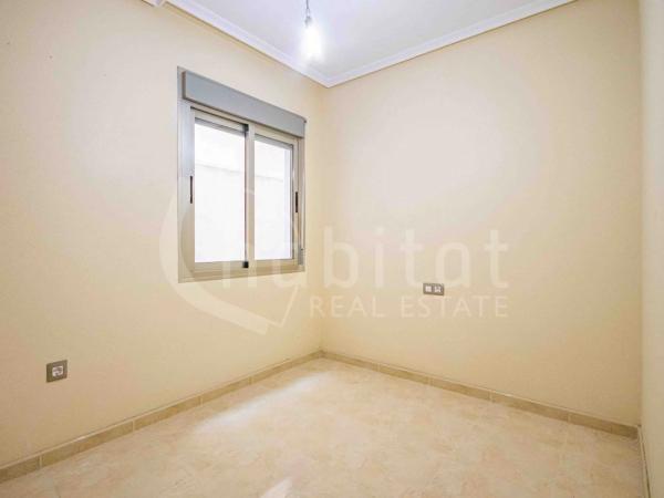 Piso en calle Diego Montesinos, 13 -7