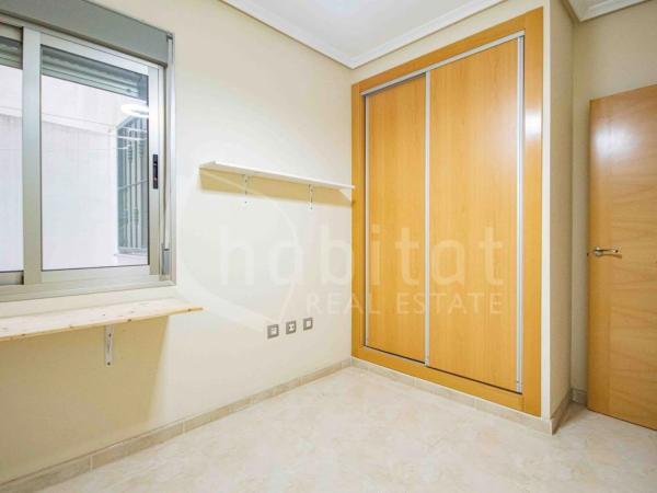 Piso en calle Diego Montesinos, 13 -7