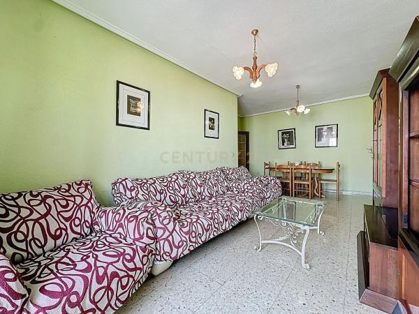 Piso en calle las Salinas, 4