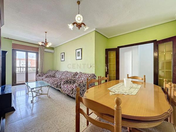 Piso en calle las Salinas, 4