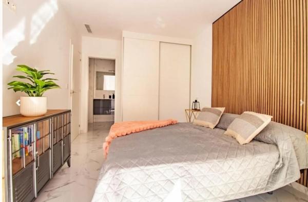 Casa independiente en calle Taray