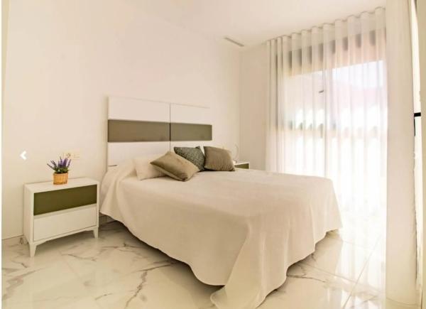 Casa independiente en calle Taray