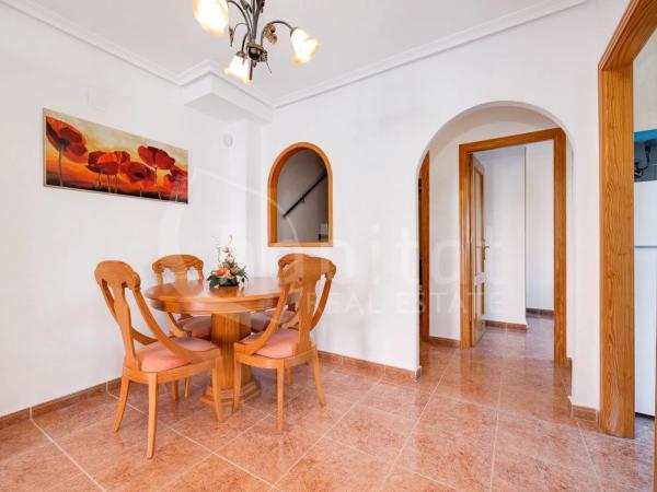 Chalet adosado en avenida Riegos de Levante, 10