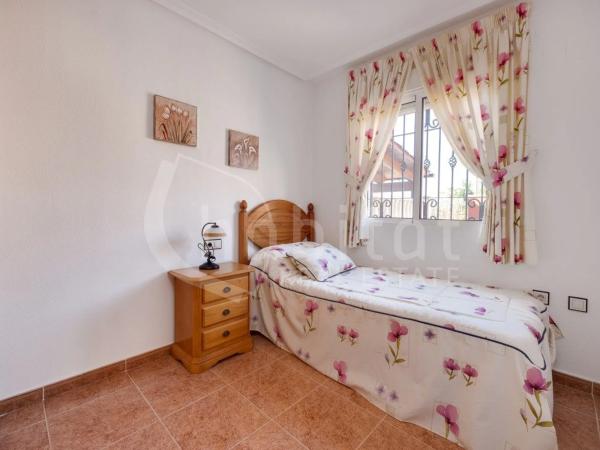 Chalet adosado en avenida Riegos de Levante, 10