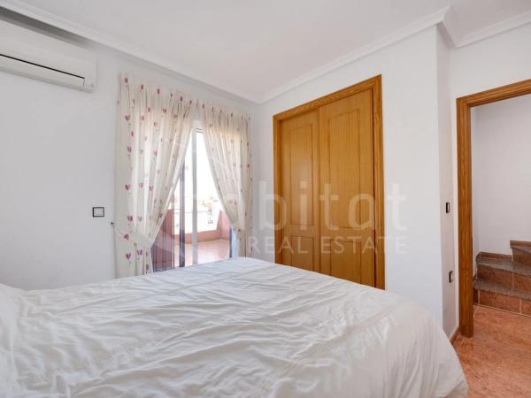 Chalet adosado en avenida Riegos de Levante, 10