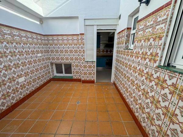 Casa independiente en calle los Riquelmes