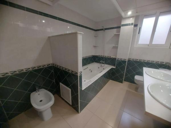 Casa independiente en calle los Riquelmes