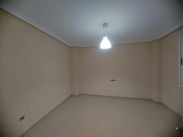 Casa independiente en calle los Riquelmes