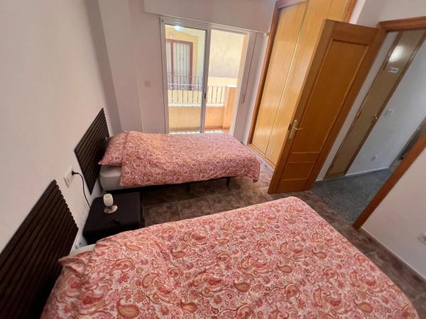 Chalet adosado en calle del Rocío