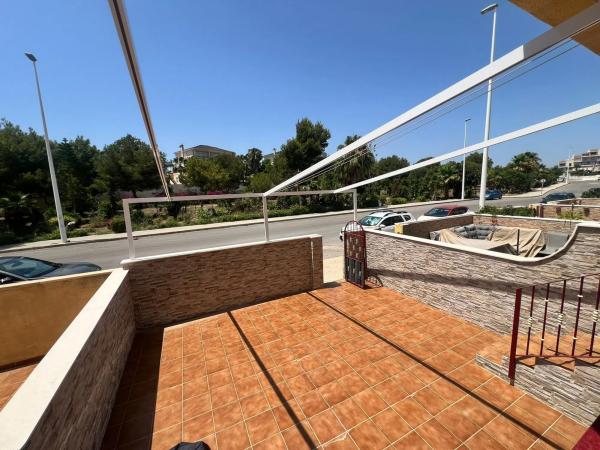 Chalet adosado en calle del Rocío