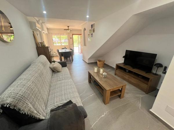 Chalet adosado en calle del Rocío