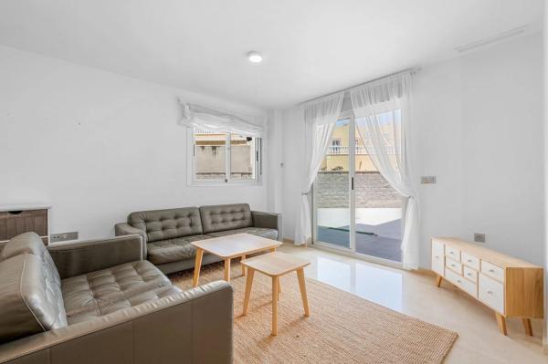 Piso en calle Luisa Fernanda