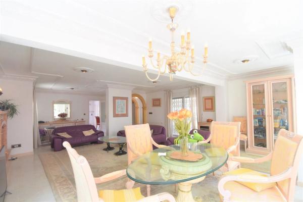 Casa independiente en calle los Rosales