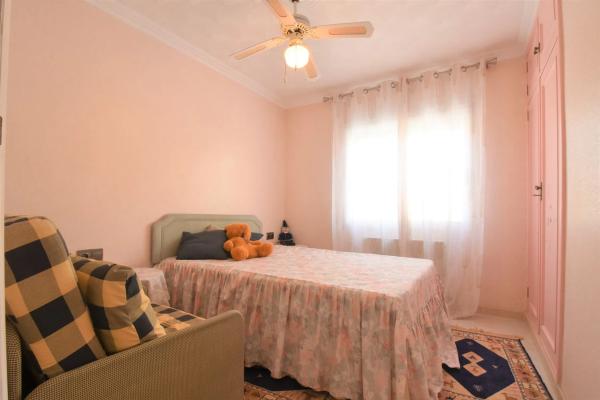 Casa independiente en calle los Rosales