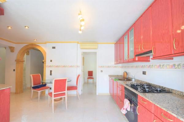 Casa independiente en calle los Rosales