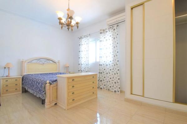 Casa independiente en calle los Rosales