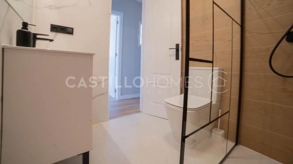 Chalet pareado en calle Trepadora, 16