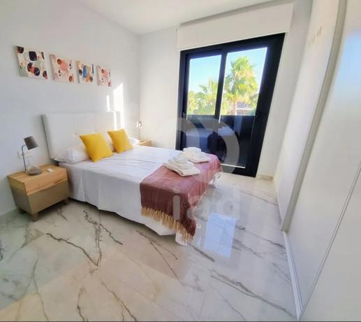 Piso en calle Lagos de Covadonga, 1