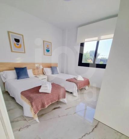 Piso en calle Lagos de Covadonga, 1