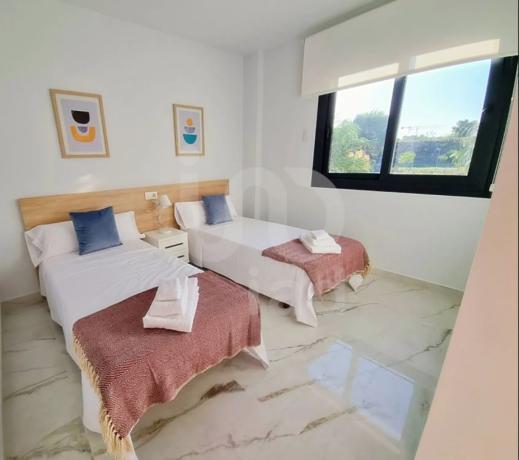 Piso en calle Lagos de Covadonga, 1