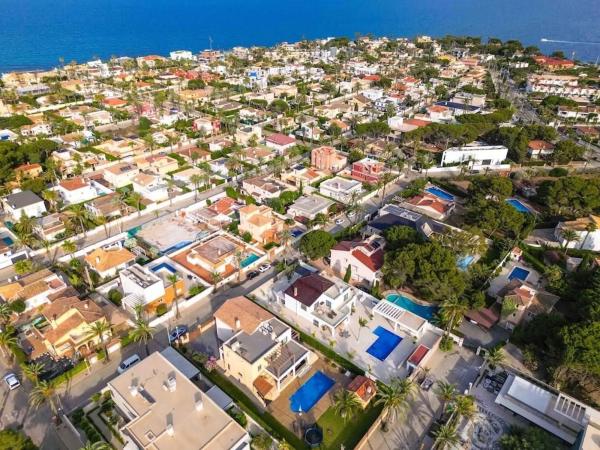 Casa independiente en calle Baliza