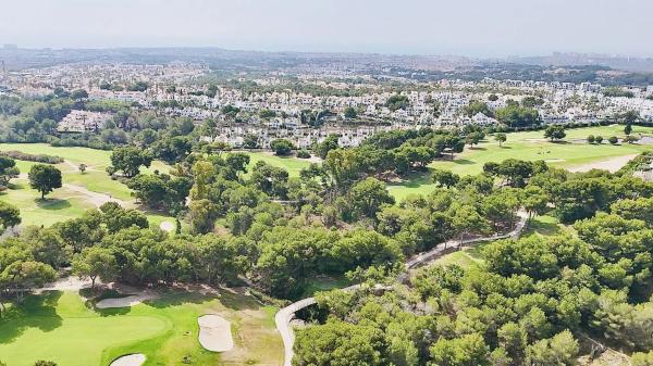 Ático en Barrio Villamartín-Las Filipinas