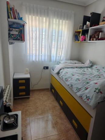 Casa independiente en calle Bidasoa