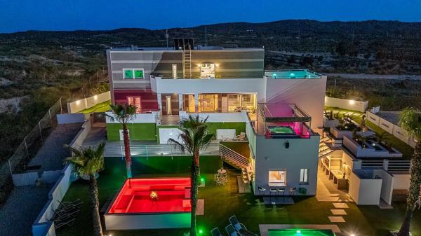 Casa independiente en calle del Campo