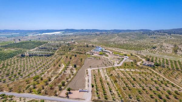 Casa independiente en calle del Campo