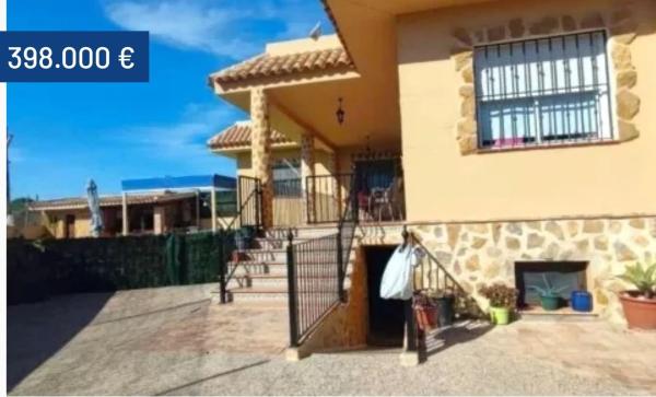 Chalet en Barrio Lomas de Cabo Roig-Los Dolses