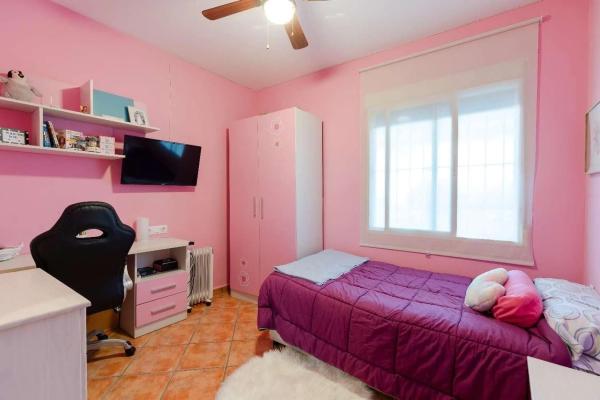 Casa independiente en calle los Claveles